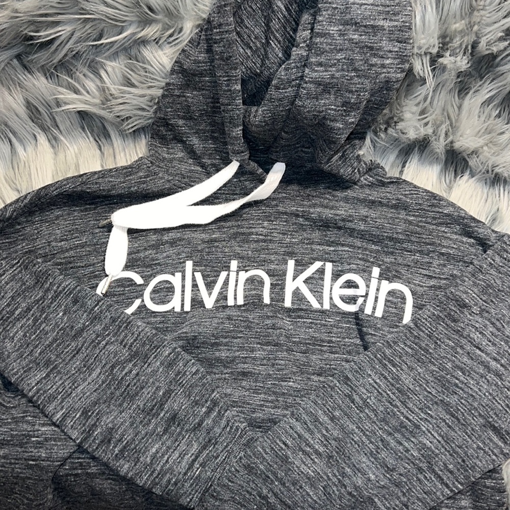 Calvin Klein Cropped sweatshirt